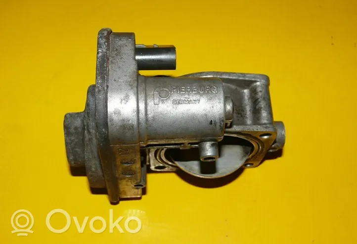 Opel Astra J Zawór przepustnicy 898105210