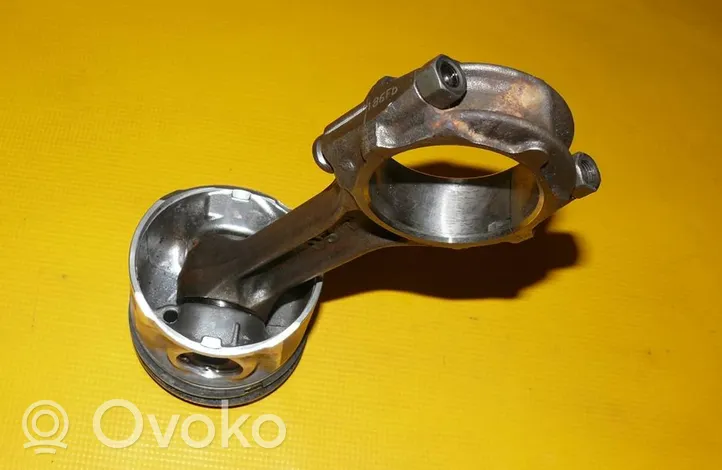 Mitsubishi L200 Piston avec bielle 4D56U