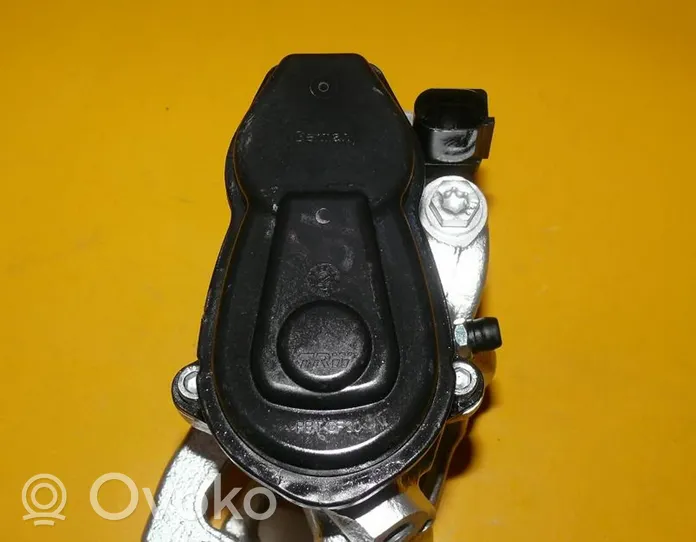 Nissan X-Trail T32 Caliper del freno trasero 44000-4CA0A