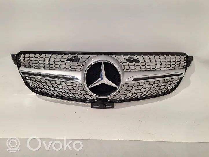 Mercedes-Benz GLE (W166 - C292) Maskownica / Grill / Atrapa górna chłodnicy A0008880160