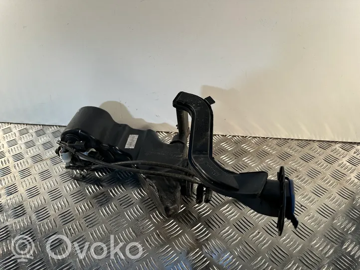 Mercedes-Benz E W238 Réservoir de liquide lave-glace A2138600164