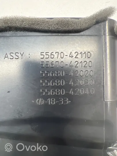Toyota RAV 4 (XA40) Šoninės oro grotelės 5568042020