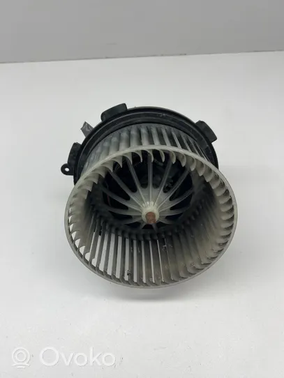 Mercedes-Benz Sprinter W906 Mazā radiatora ventilators 