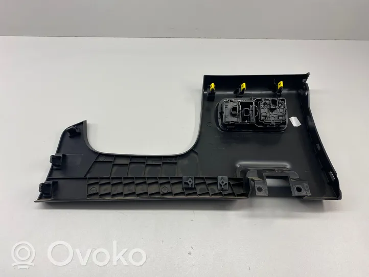 Renault Kadjar Dashboard lower bottom trim panel 689213295R