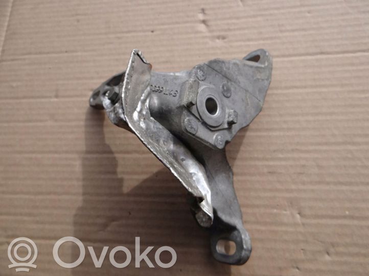 4M0399114B Audi Q7 4M Gearbox mounting bracket, 11.24 € RRR