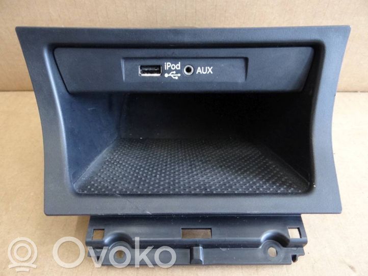 5L2863383D Skoda Yeti (5L) Glove box, 43.45 € RRR