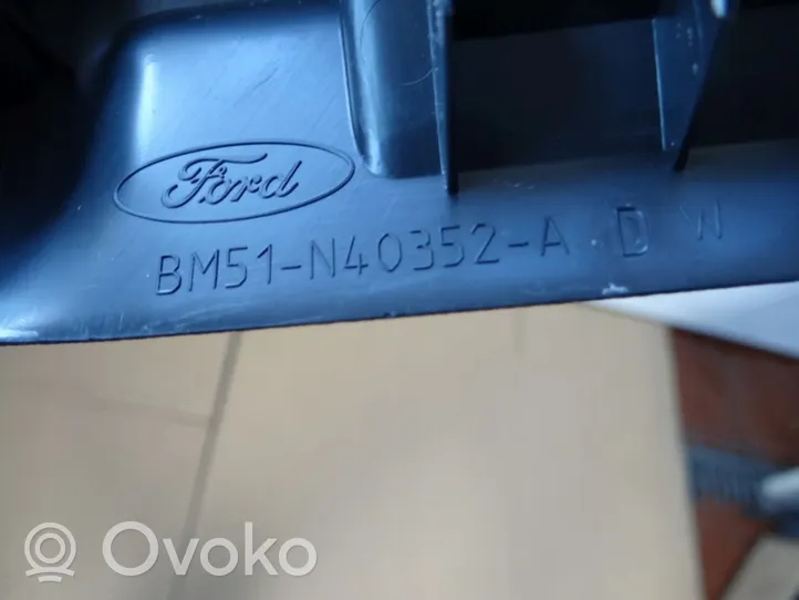 Ford Focus Osłona pasa bagażnika BM51N40352ADW