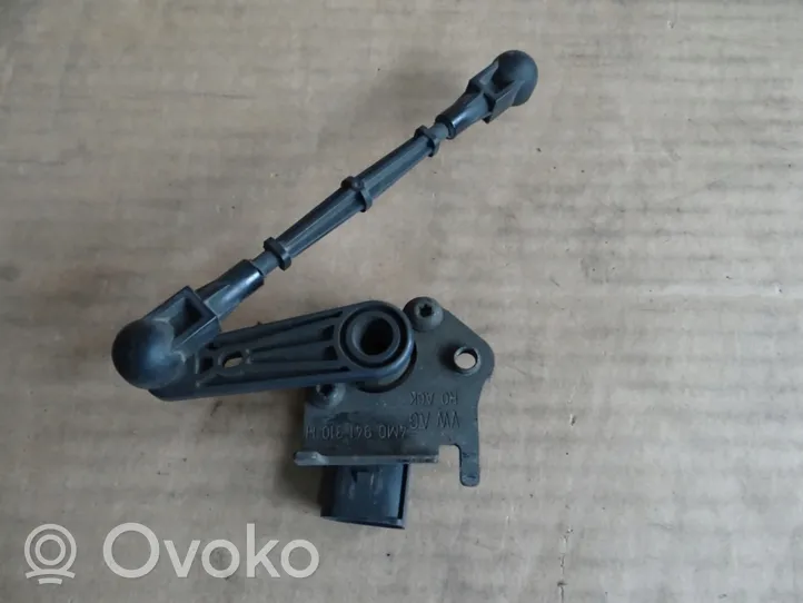 Audi Q7 4M Rear air suspension level height sensor 4M0907503