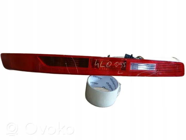 Audi Q7 4L Rear bumper light 4L0945095