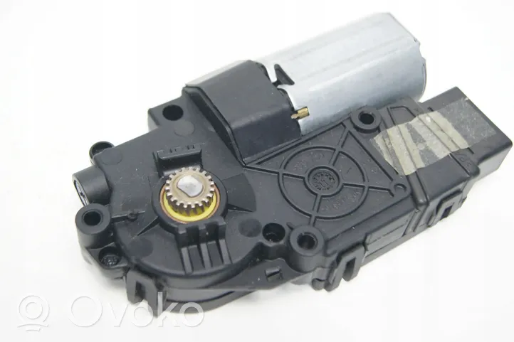 Volkswagen PASSAT CC Motore/attuatore 6R0959591