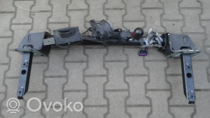 Opel Insignia B Hak holowniczy 39161609