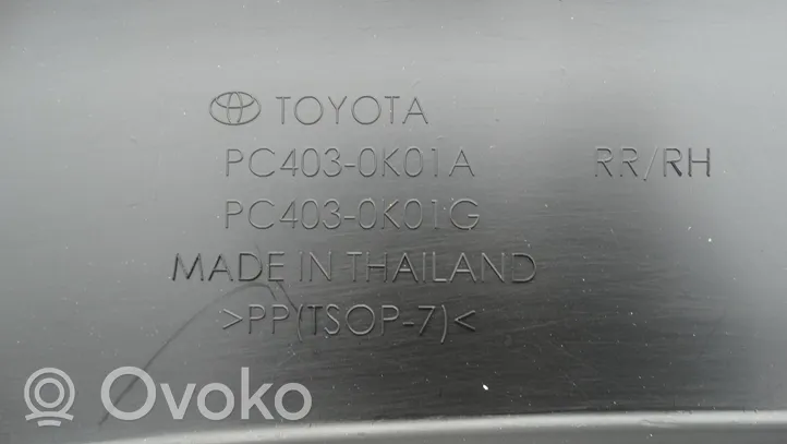 Toyota Hilux VIII Moldura de la aleta trasera PC403-0K01A