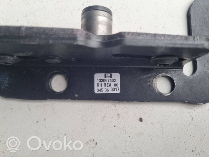 Opel Astra H Convertible roof hinge 133067402