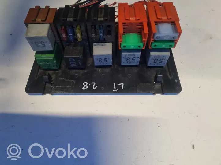 Volkswagen II LT Fuse box set 