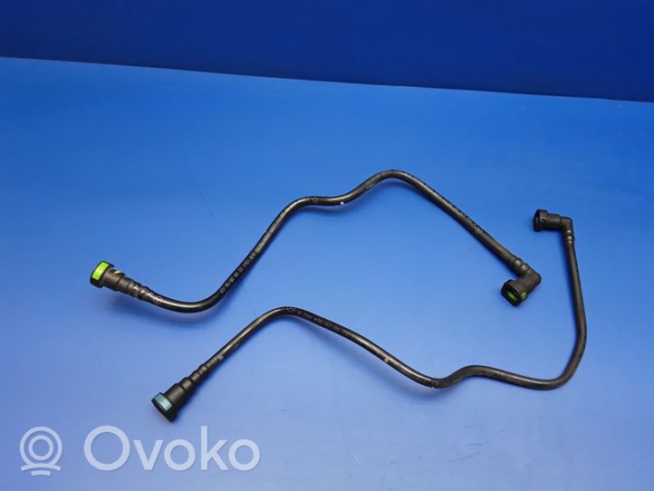 Mercedes-Benz C W204 Tuyau de conduite principale de carburant A2044760726