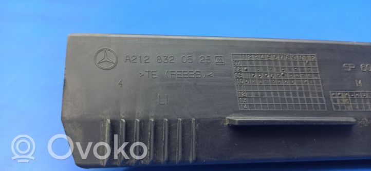 Mercedes-Benz E W212 Tubo flessibile della linea di scarico acqua A2128320525