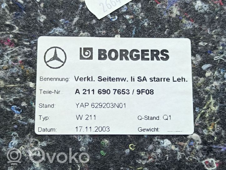Mercedes-Benz E W211 Rivestimento pannello inferiore del bagagliaio/baule A2116907653