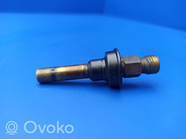 Mercedes-Benz S W126 Injecteur de carburant 0000785623