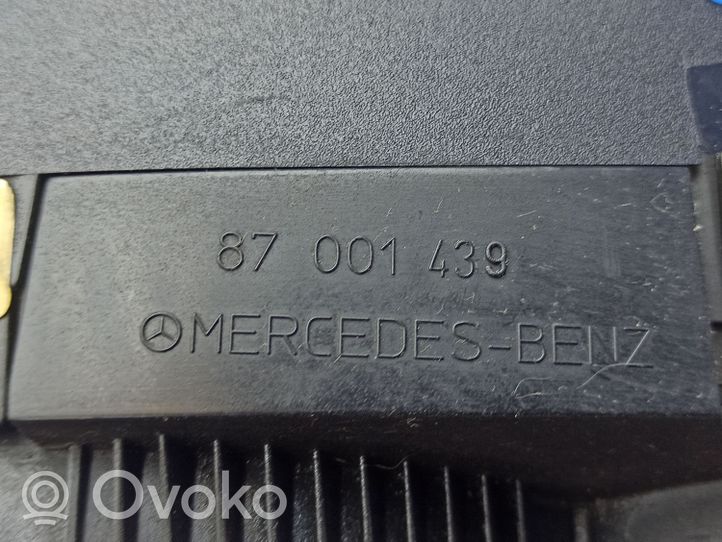 Mercedes-Benz C W203 Tachimetro (quadro strumenti) A2035404611