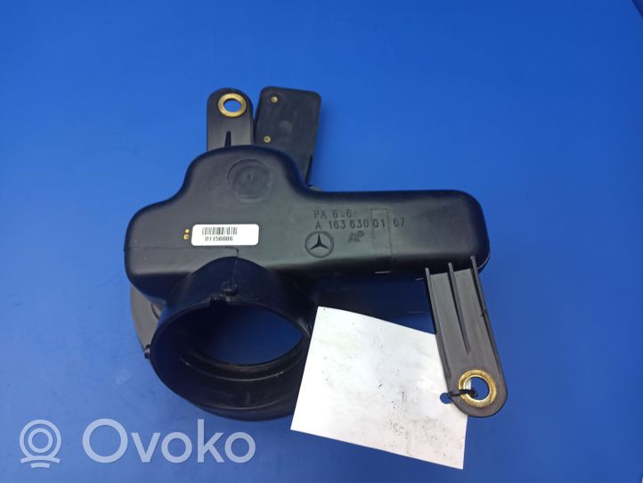 Mercedes-Benz ML W163 Tappo cornice del serbatoio A1636300167