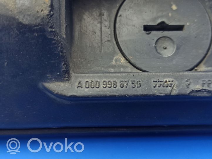 Mercedes-Benz C W204 Gniazdo lewarka zmiany biegów A0009986750