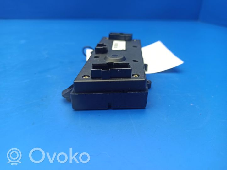 Mercedes-Benz E W211 Auxiliary heating control unit/module 2118206410