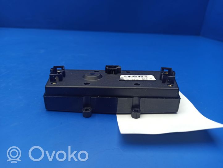 Mercedes-Benz E W211 Auxiliary heating control unit/module 2118206410