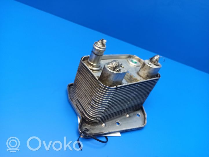 Mercedes-Benz C W203 Supporto di montaggio del filtro dell’olio A6111880501