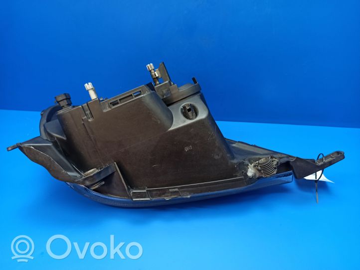 Mercedes-Benz ML W163 Lampa przednia 1638200049