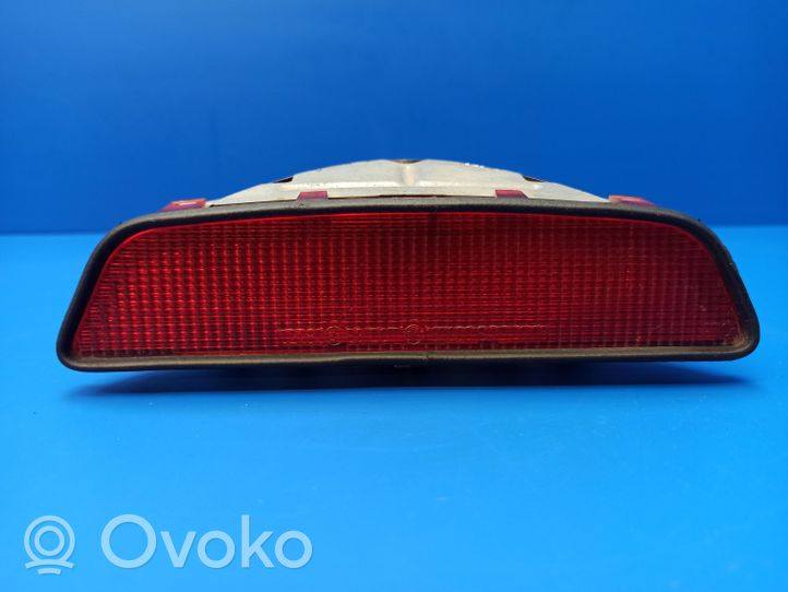 Mercedes-Benz E W210 Luce d’arresto centrale/supplementare 2108200456