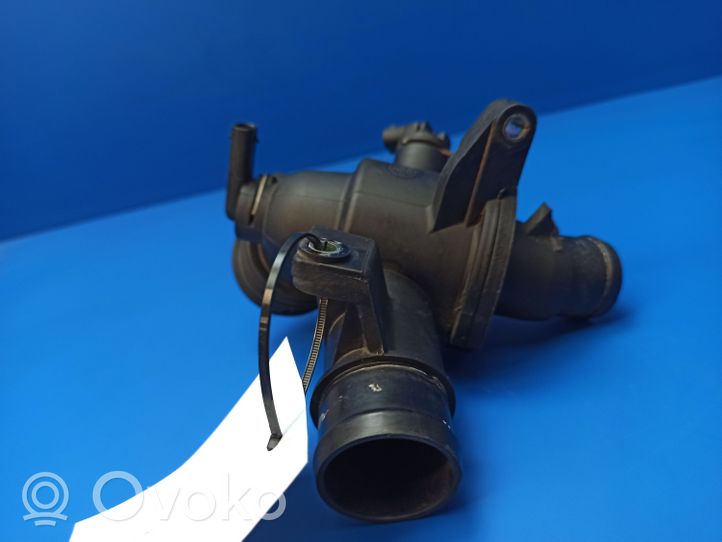 Mercedes-Benz C W204 Alloggiamento termostato A6512000615