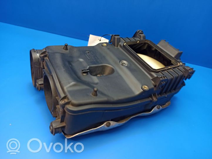 Mercedes-Benz E W212 Air filter box A6510901101