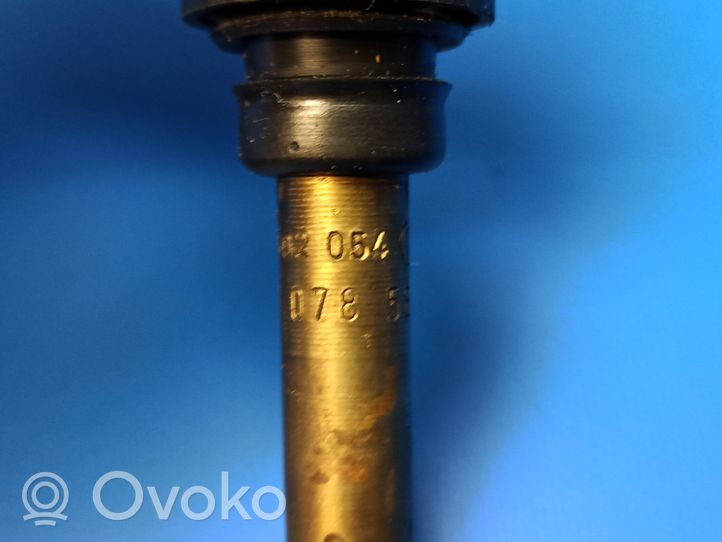 Mercedes-Benz 380 560SEC C126 Fuel injector 0000785823