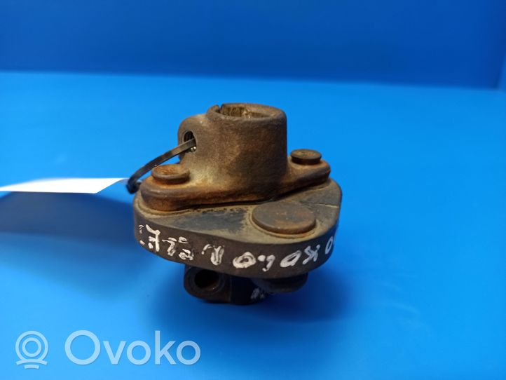 Mercedes-Benz 380 560SEC C126 Steering column universal joint C126