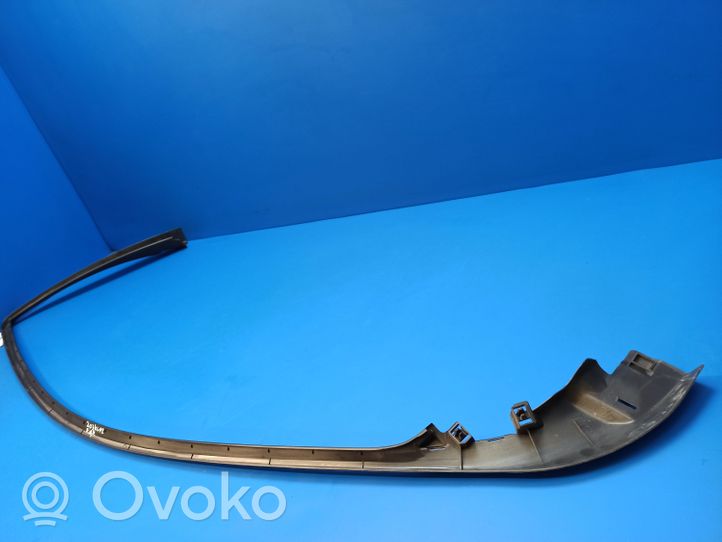 Mercedes-Benz C W203 Rivestimento modanatura del vetro della portiera anteriore A2037250371