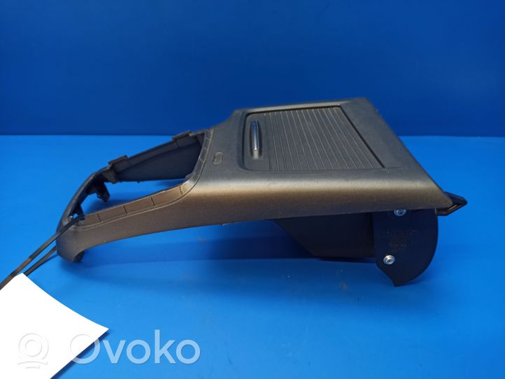 Honda Civic Ramka drążka zmiany biegów 1253040