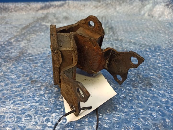 Jaguar XJS Rear differential/diff mount bracket 