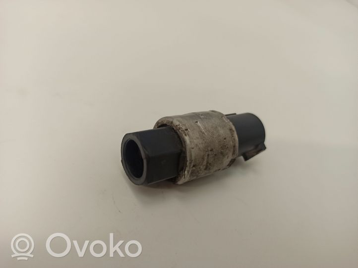 Ford Mustang IV Air conditioning (A/C) pressure sensor F5VH19E561AA