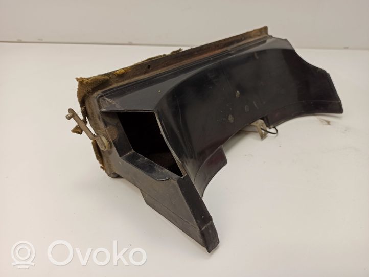 Mercedes-Benz COMPAKT W115 Salono oro mazgo plastikinis korpusas 