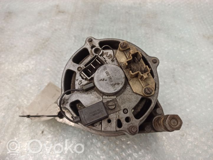 Mercedes-Benz COMPAKT W115 Generatore/alternatore 0120400856