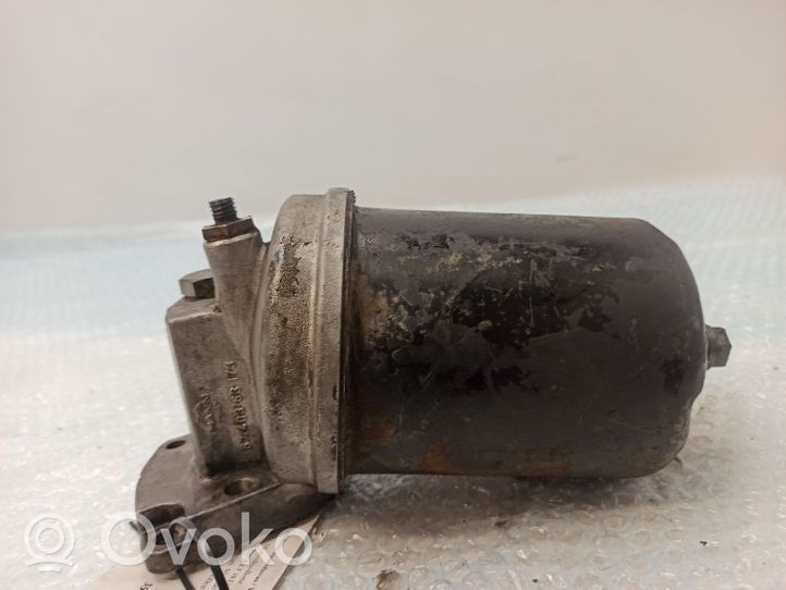 Mercedes-Benz COMPAKT W115 Support de filtre à huile 6740363173