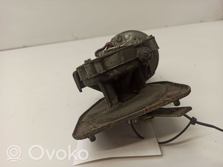 Mercedes-Benz COMPAKT W115 Wiper motor 0390341068