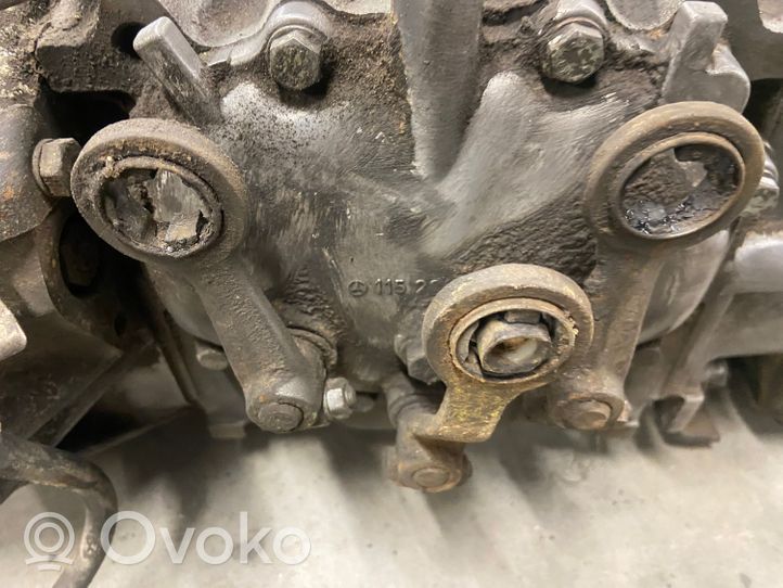 Mercedes-Benz COMPAKT W115 Mechaninė 4 pavarų dėžė R1152511601