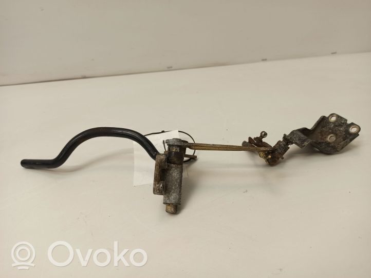 Mercedes-Benz 250 280 C CE W114 Accelerator throttle pedal R1143010118