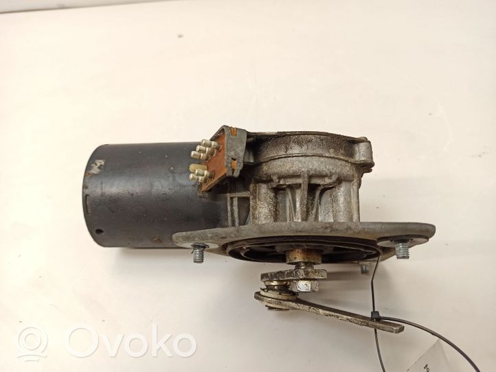 Mercedes-Benz 250 280 C CE W114 Wiper motor 0390341068