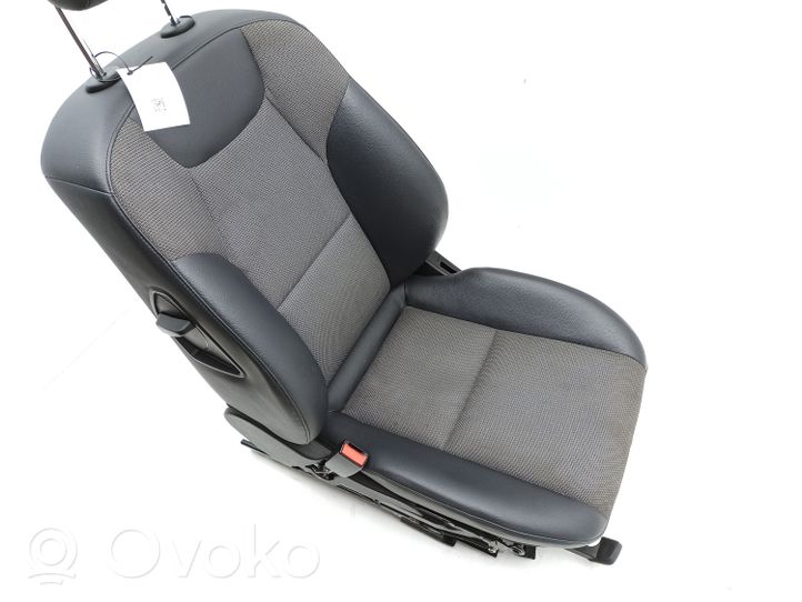 Mercedes-Benz C W204 Sedile anteriore del passeggero A2049103936