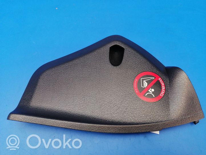 Mercedes-Benz C W203 Rivestimento estremità laterale del cruscotto A2036800678