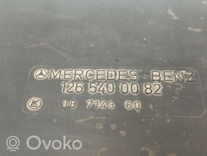 Mercedes-Benz S W126 Pokrywa skrzynki bezpieczników 1265400082