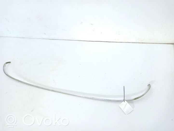 Mercedes-Benz S W116 Windshield trim 