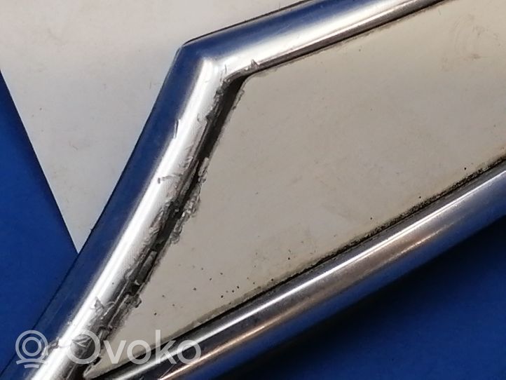 Mercedes-Benz E W123 Rivestimento montante (C) 1236981097